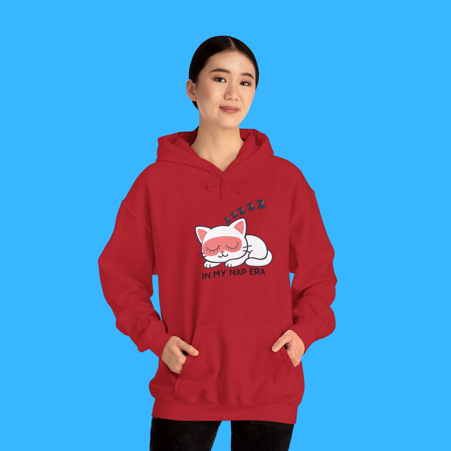 Sudadera con capucha LUMI the Cat — "En mi era de siesta" Pullover rosa acogedor